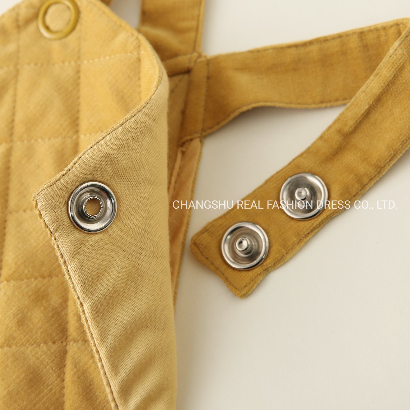 Children Clothes Boy Kids Yellow Corduroy Suspender Pant Wear with Quilting Stitching