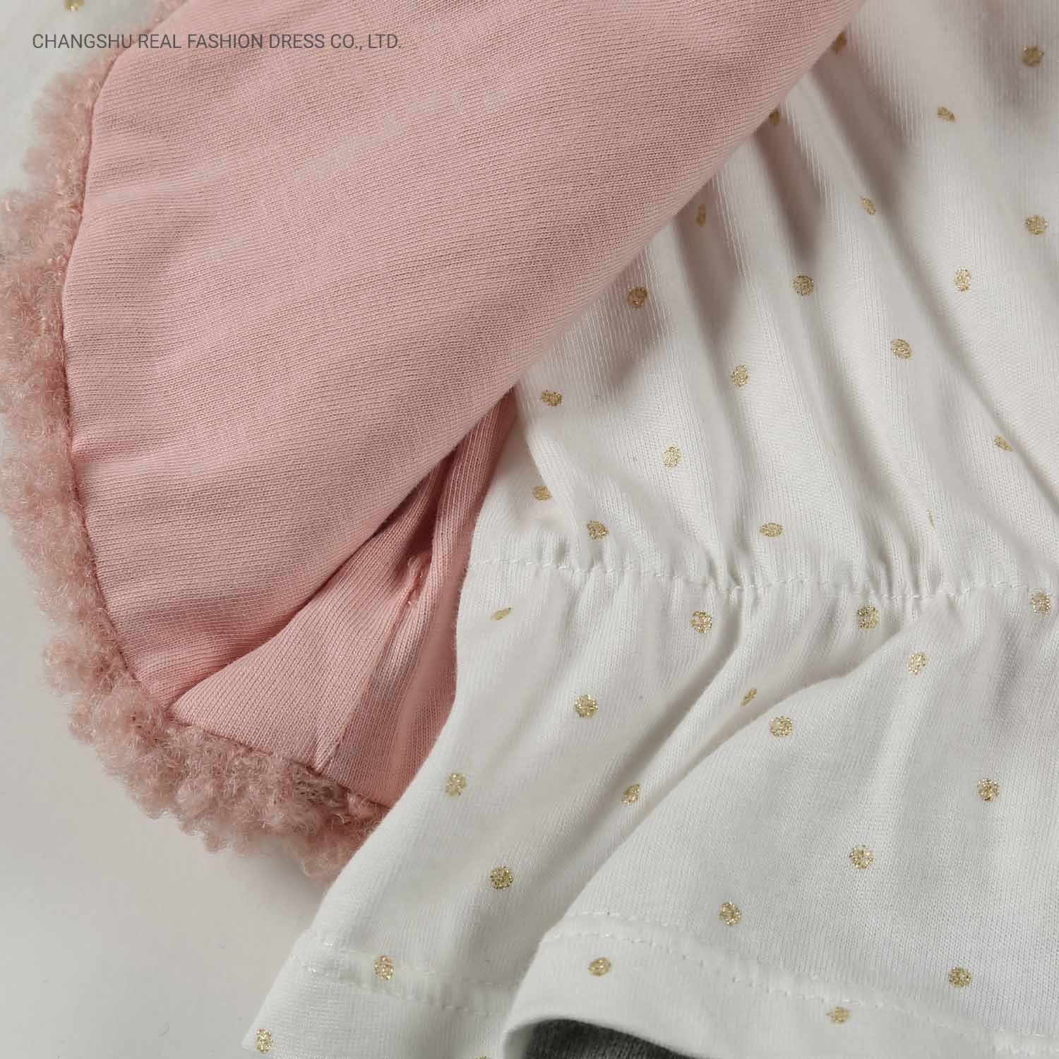 Newborn Baby Suit Wear Made of Pink Woven Vest and White Knitted Top with Gold Foil and Grey Pant